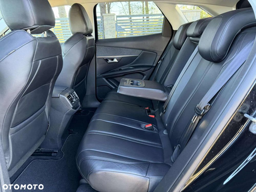 Peugeot 3008 1.6 BlueHDi Allure S&S - 26