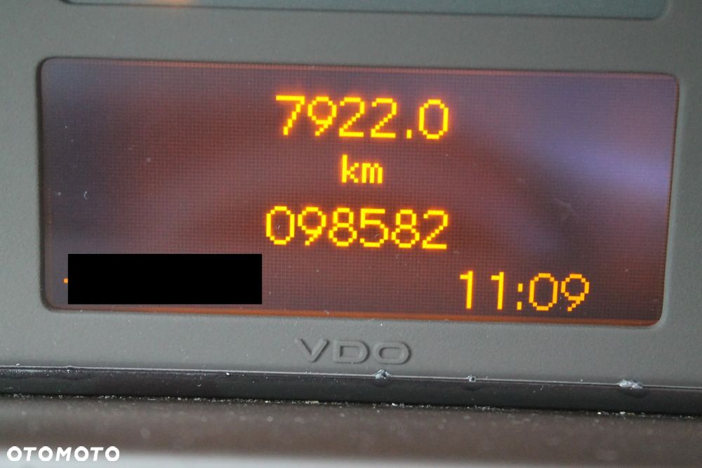 Mercedes-Benz Klasa C 200 CGI Elegance - 11