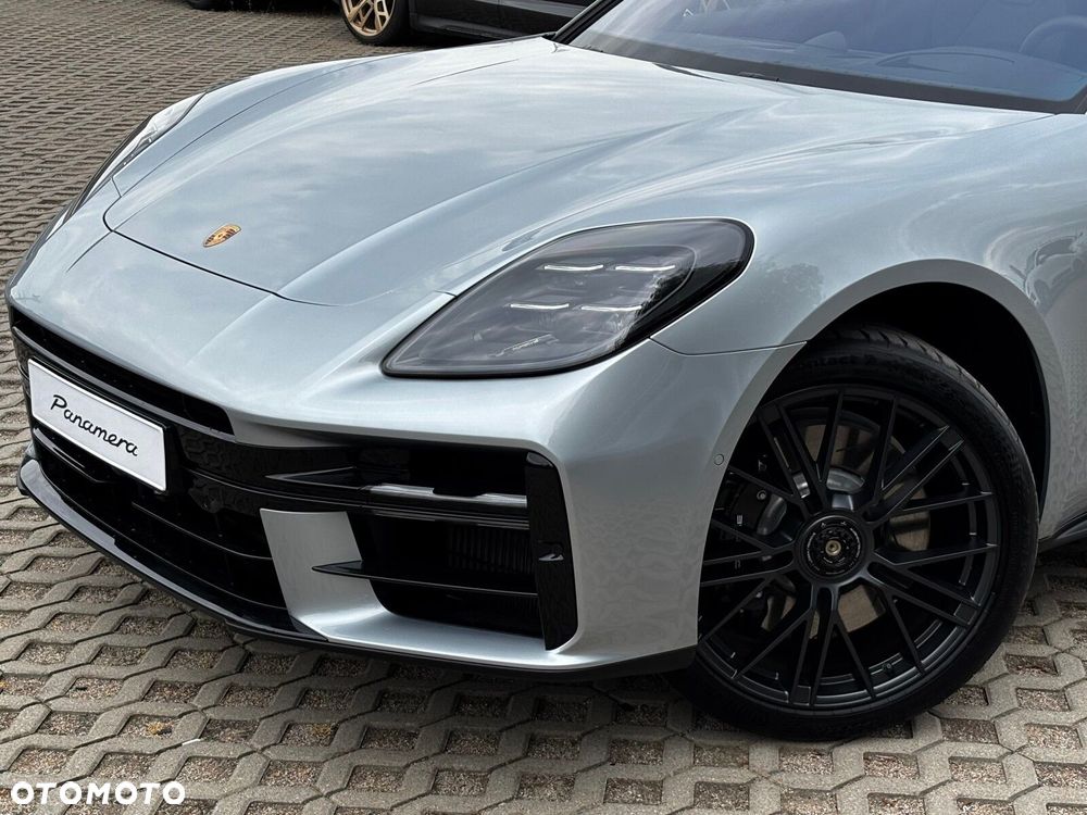 Porsche Panamera - 34