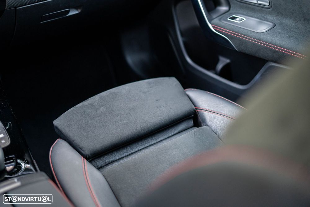 Mercedes-Benz A 200 AMG Line Aut. - 48