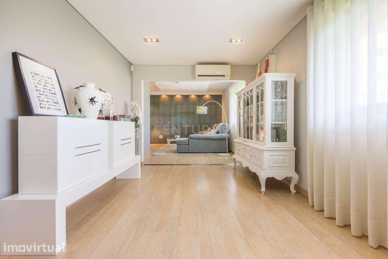 Apartamento T3 com Suíte, Arrecadação e Parqueamento – em Fernão Ferro - Grande imagem: 5/27