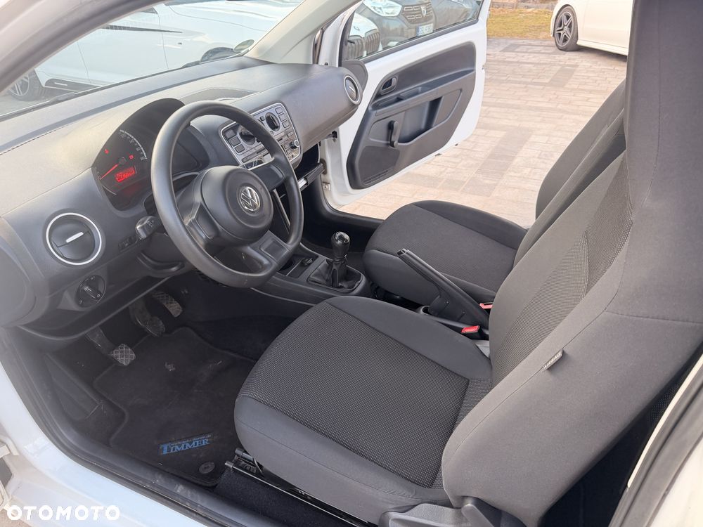 Volkswagen up! - 8