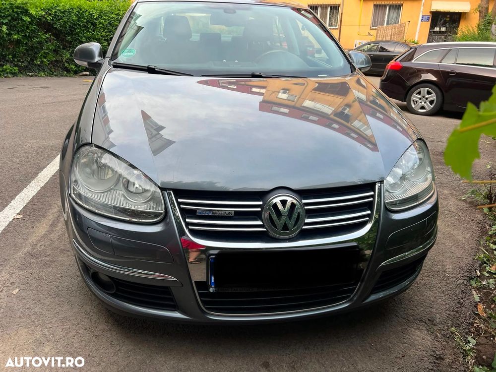 Volkswagen Jetta 1.9 TDI DPF United BlueMotion - 3