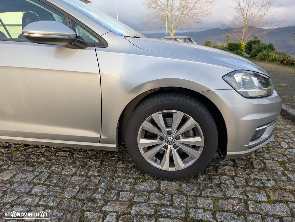 VW Golf Variant 1.6 TDi Confortline - 12