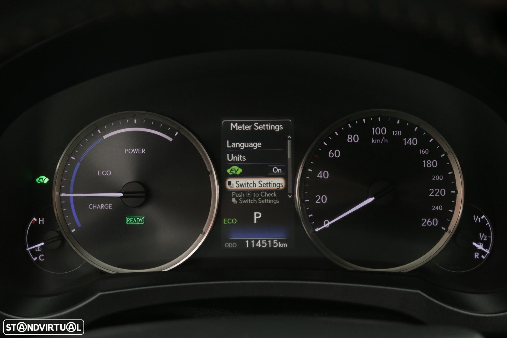 Lexus IS 300H Executive - 42
