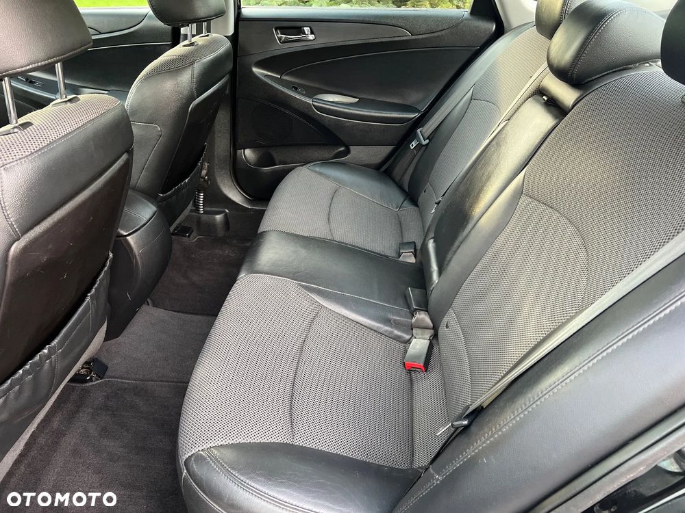 Hyundai Sonata - 31