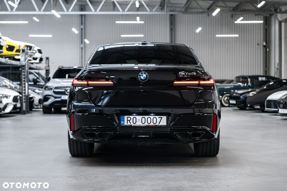 BMW Seria 7 M760e PHEV xDrive Individual Edition sport - 10