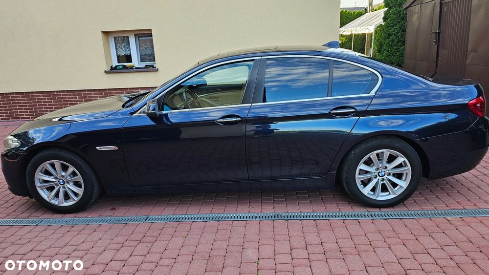 BMW Seria 5 528i xDrive Sport-Aut Luxury Line - 13