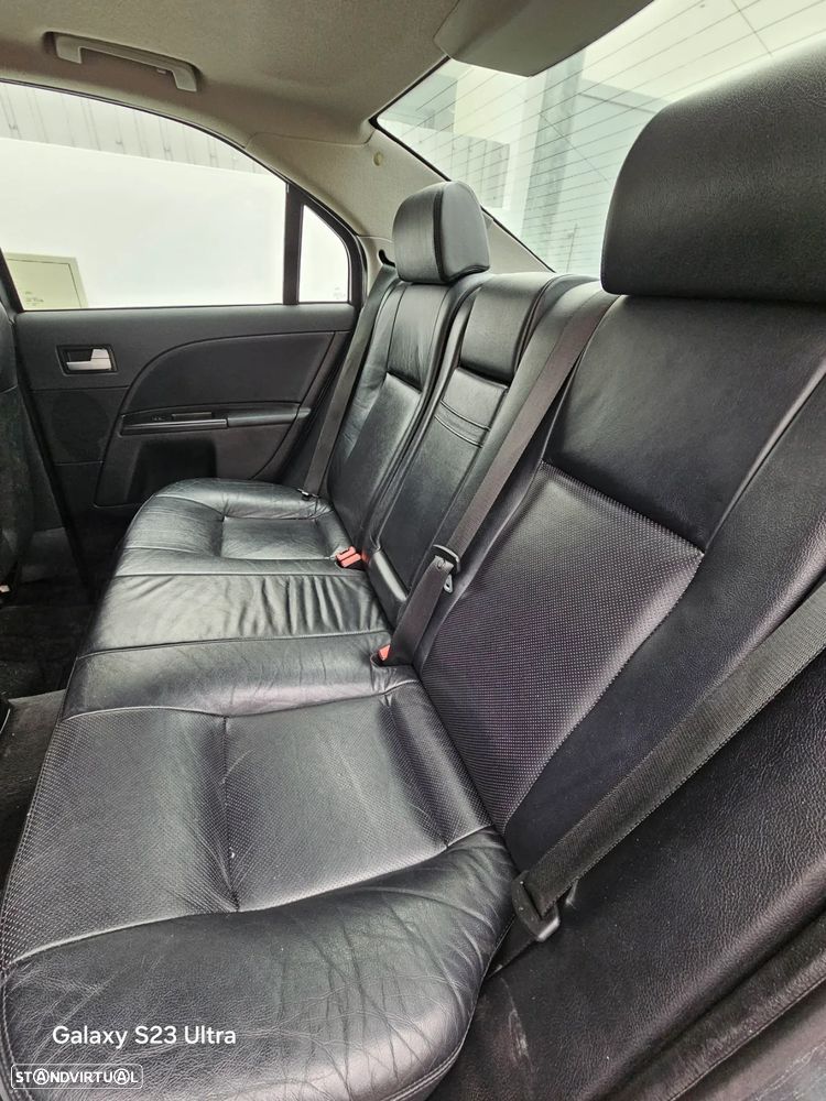 Ford Mondeo 2.0 TDdi Ghia - 5