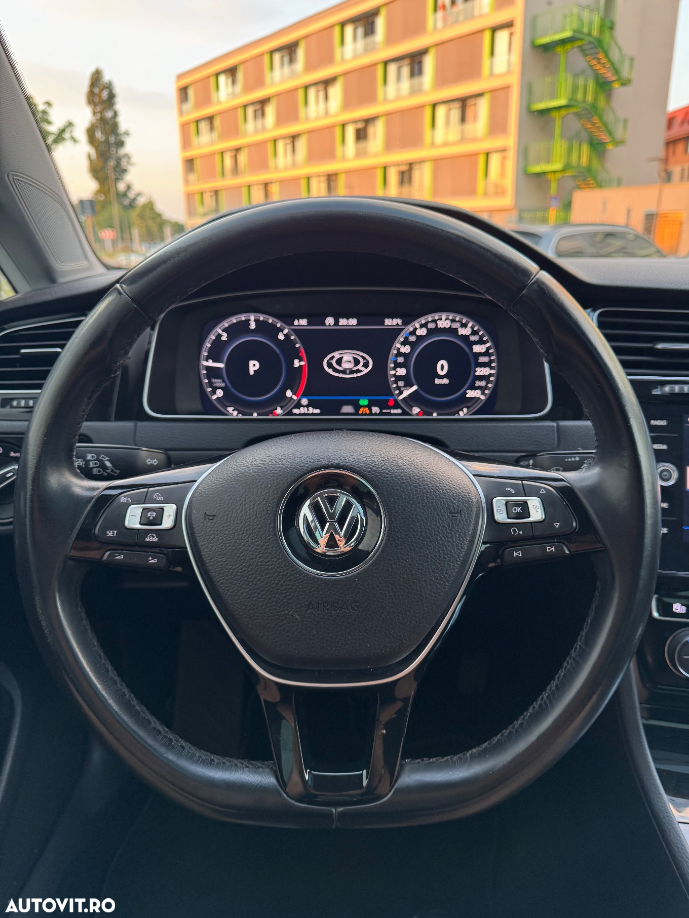 Volkswagen Golf Variant 1.6 TDI (BlueMotion Technology) DSG Comfortline - 31
