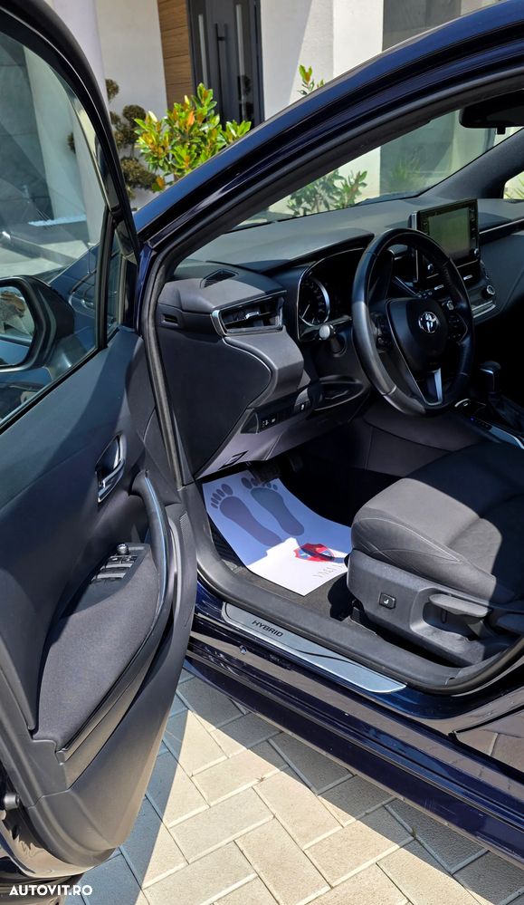 Toyota Corolla 1.8 HSD Business - 13