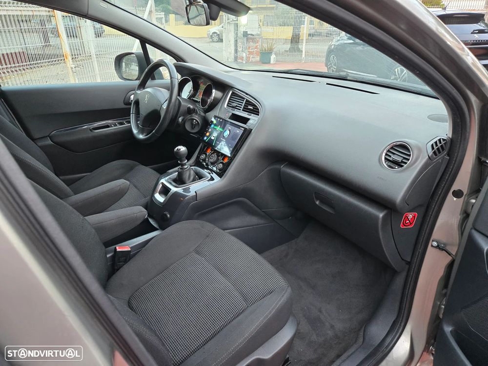 Peugeot 5008 1.6 HDi Premium - 3