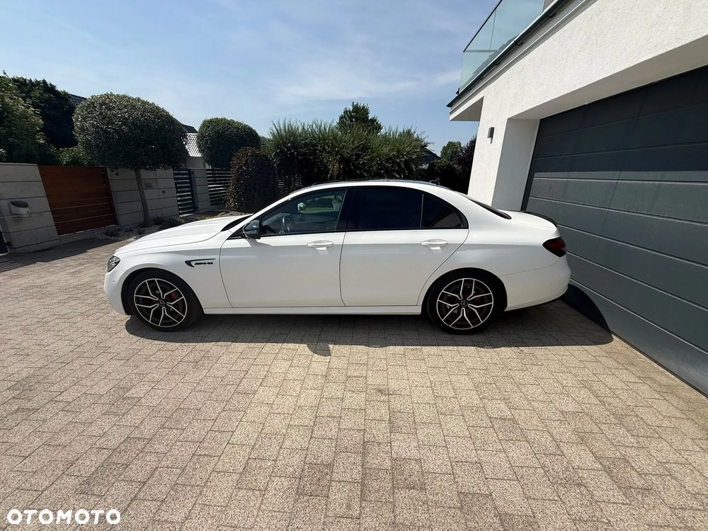 Mercedes-Benz Klasa E 220 d 4-Matic AMG - 4