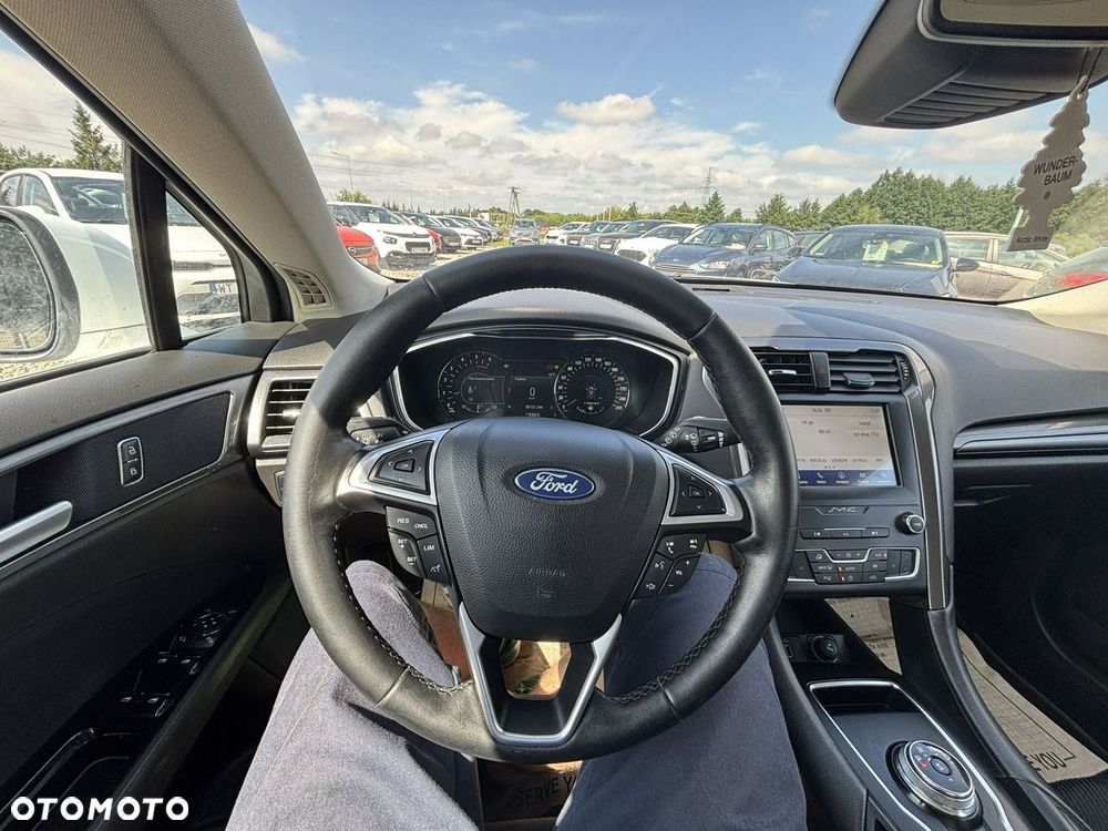 Ford Mondeo - 24