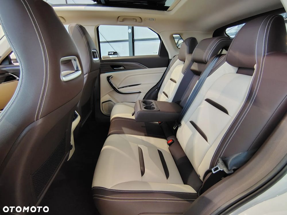 Bestune T77 1.5T Elegance DCT - 15