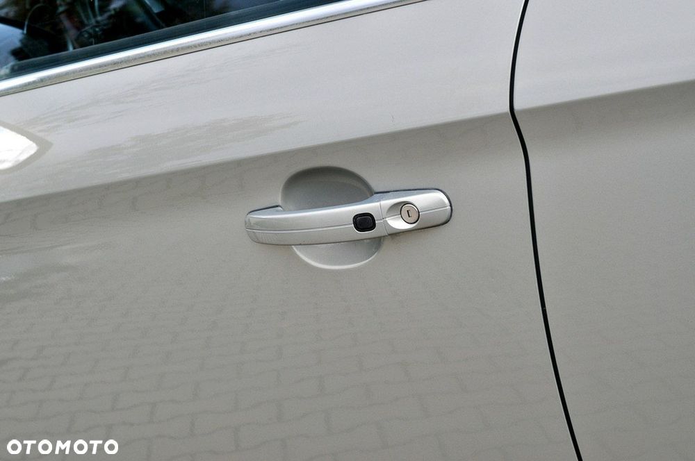 Ford Kuga 2.0 TDCi Titanium - 13