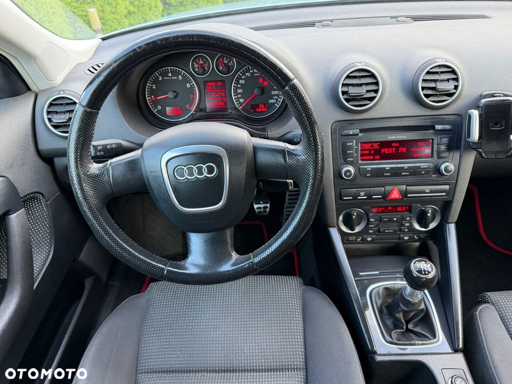 Audi A3 Sportback 1.6 Ambition - 6