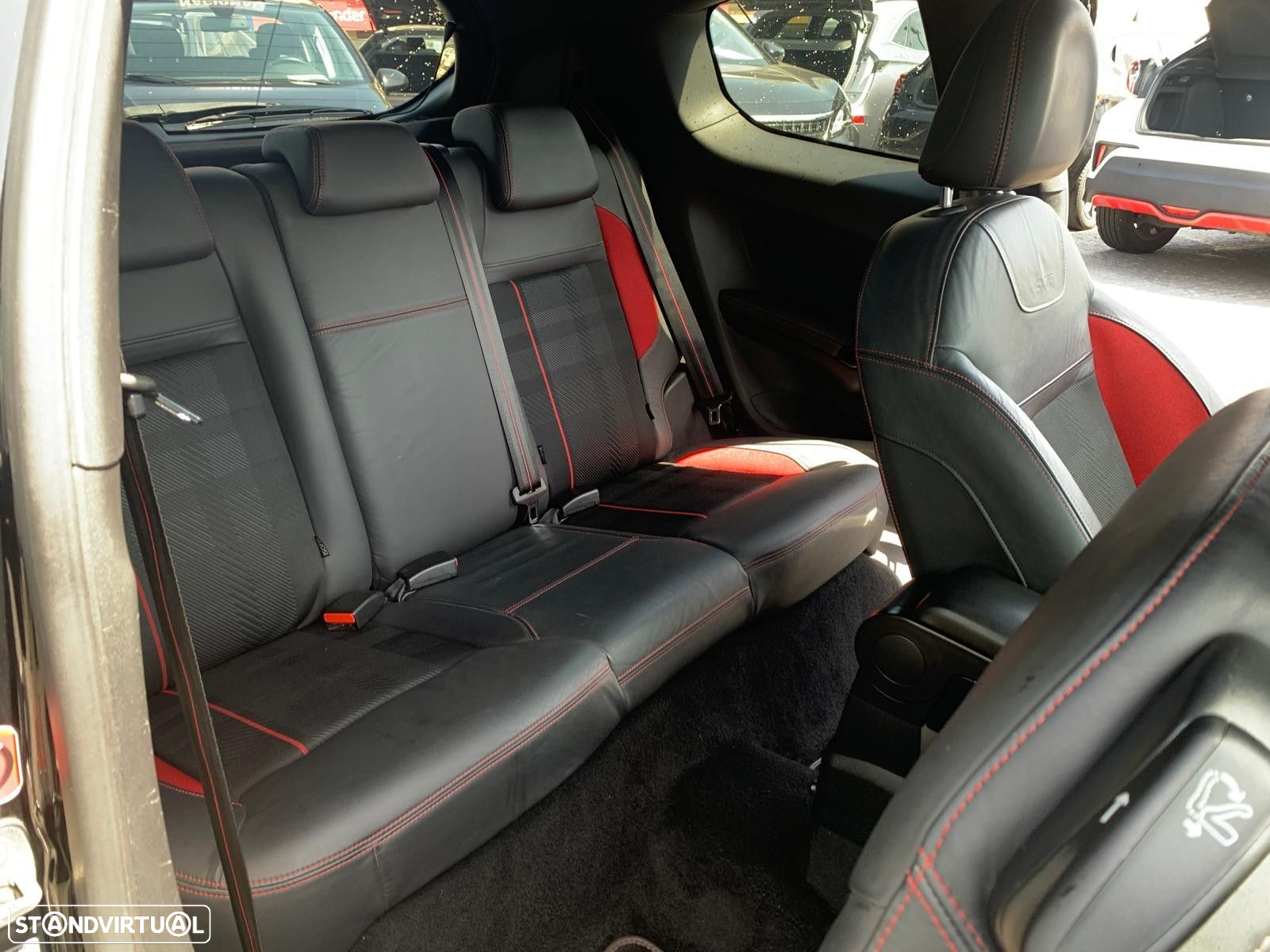 Peugeot 208 1.6 THP GTi - 21