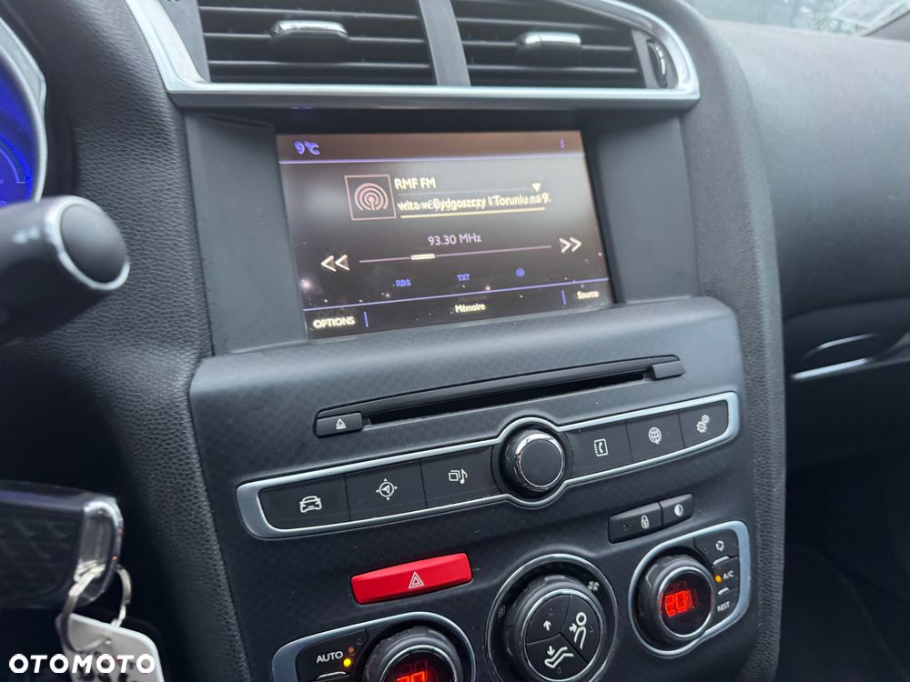 DS Automobiles DS 4 Crossback - 12