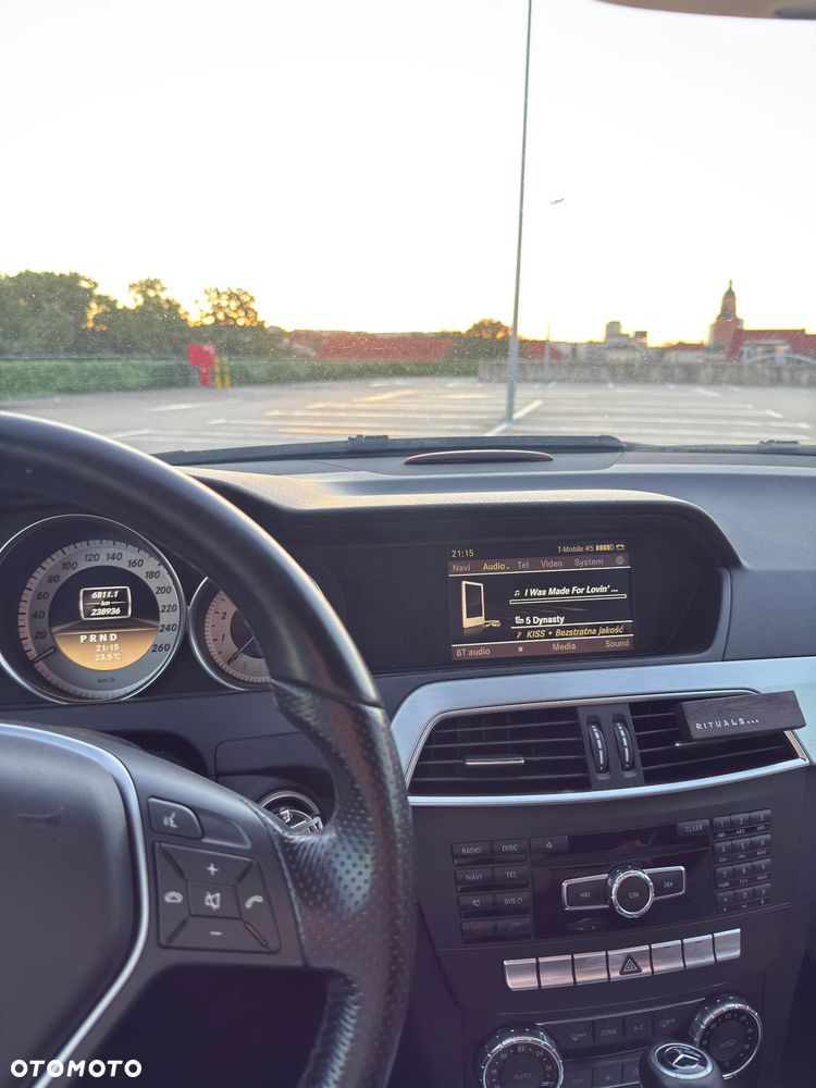 Mercedes-Benz Klasa C 200 (BlueEFFICIENCY) 7G-TRONIC Avantgarde - 11