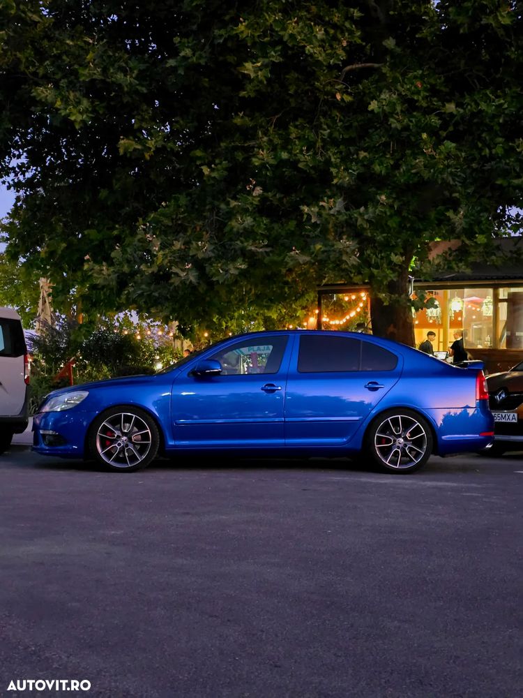 Skoda Octavia 2.0 TDI CR DPF DSG RS - 17