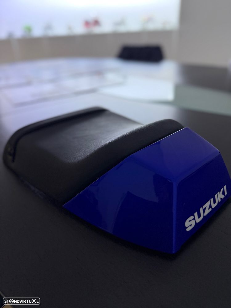 Suzuki GSX-R R - 2