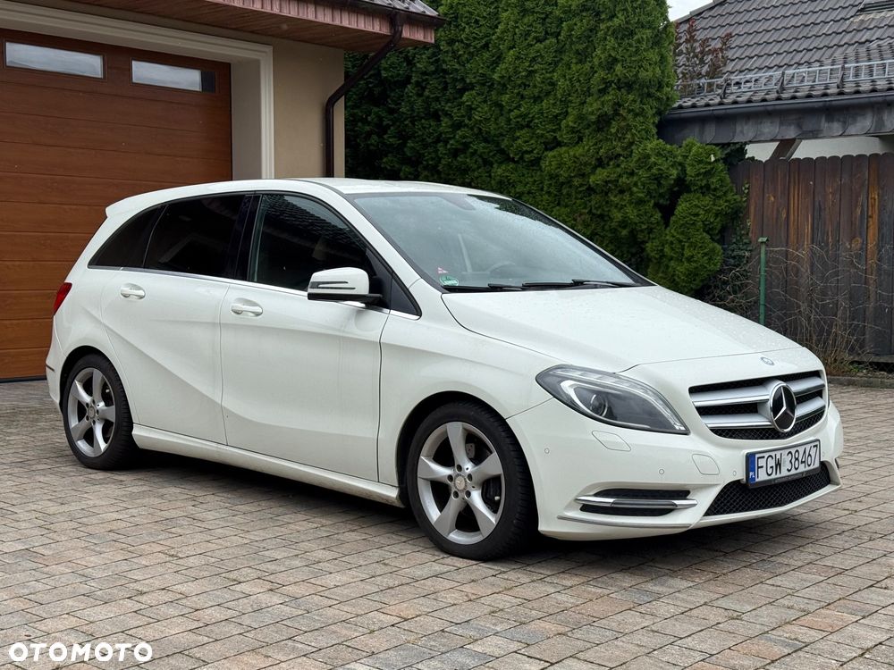 Mercedes-Benz Klasa B 180 CDI (BlueEFFICIENCY) - 2