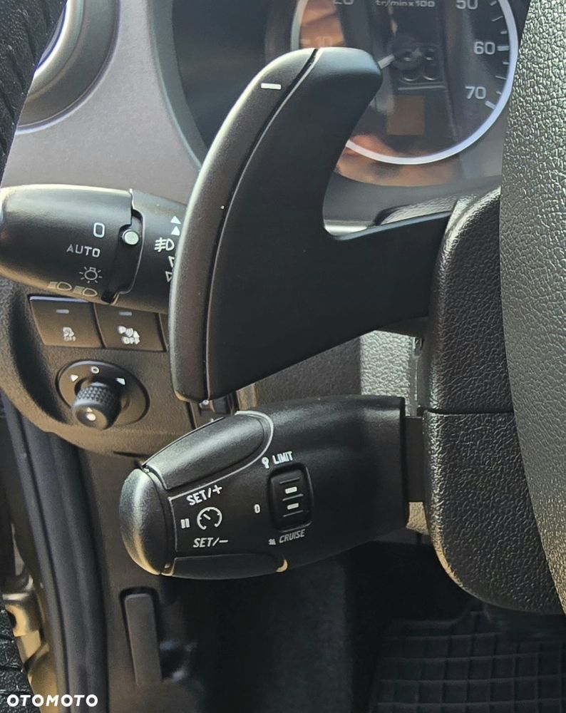 Citroën Berlingo Multispace BlueHDi 100 S&S ETG6 SHINE - 23