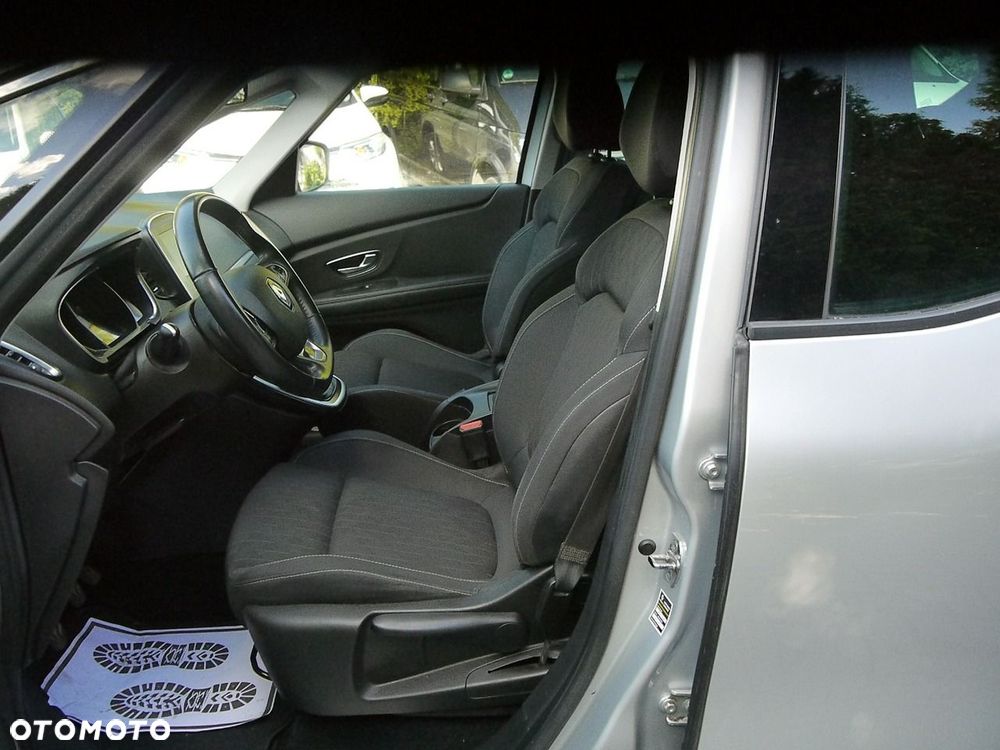 Renault Scenic TCe 140 GPF BUSINESS EDITION - 20