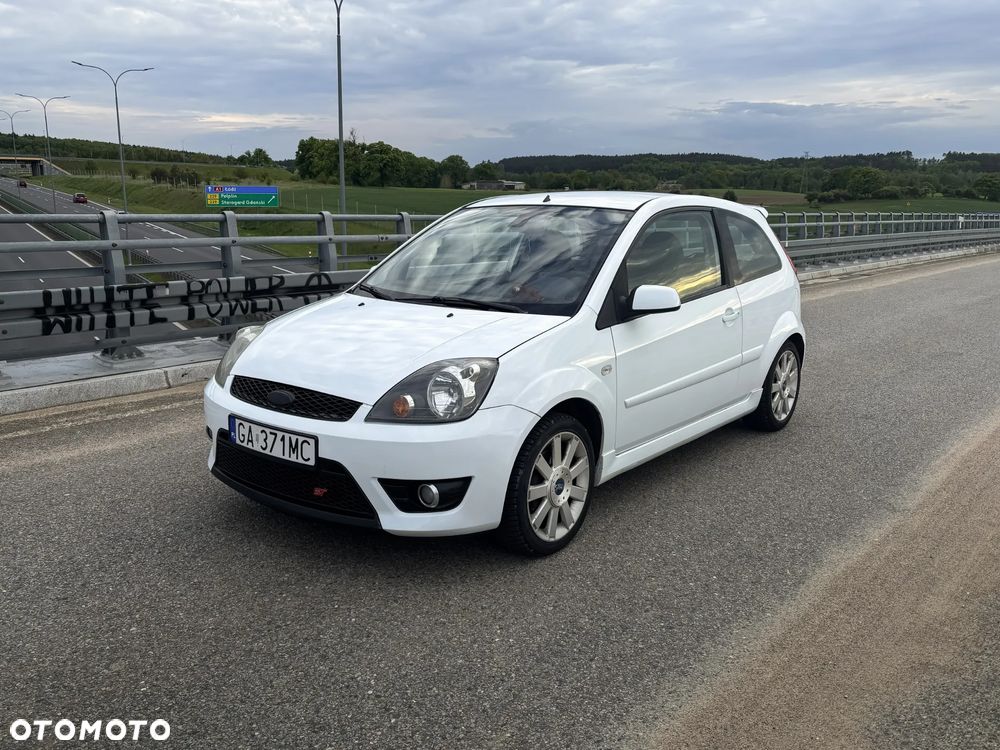 Ford Fiesta - 3