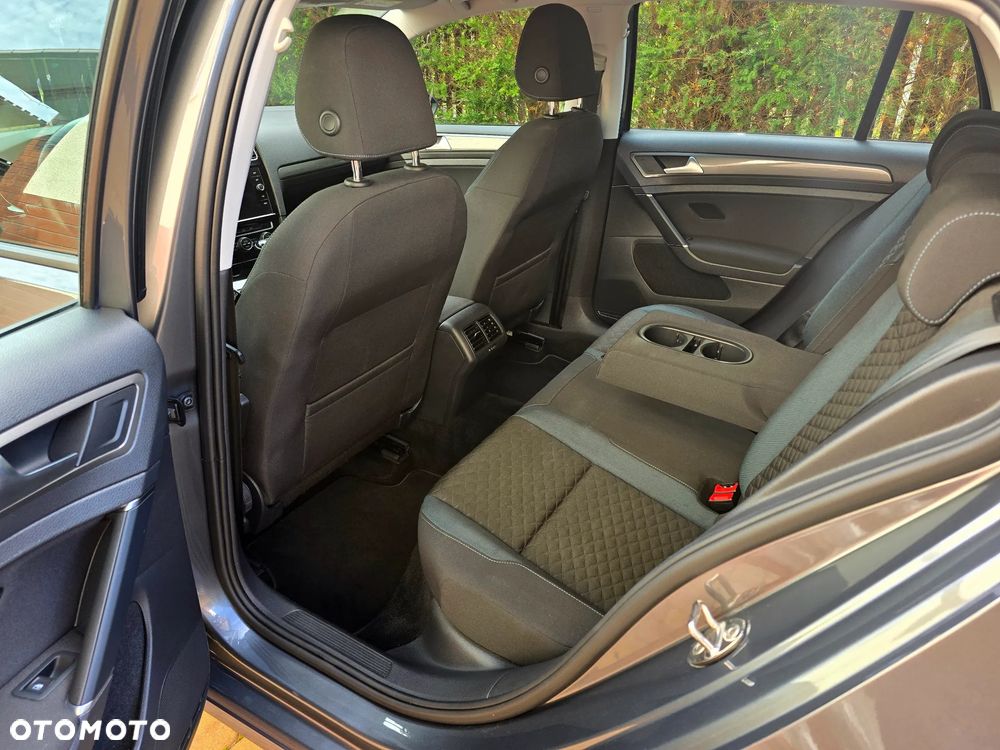 Volkswagen Golf 1.0 TSI IQ Drive - 8