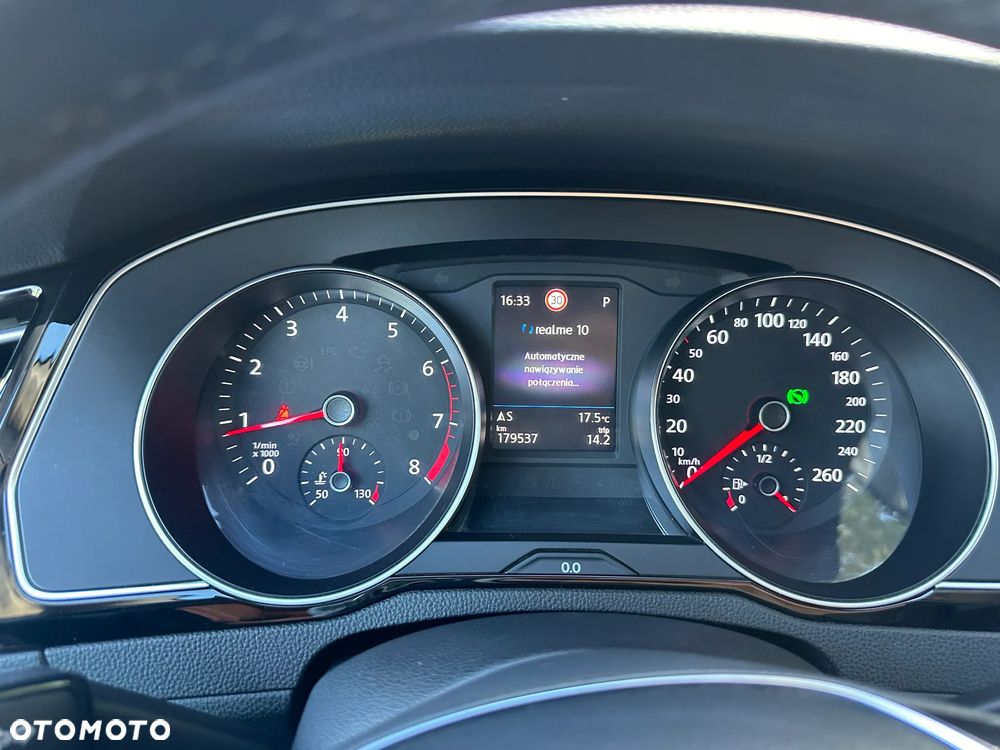 Volkswagen Passat 1.8 TSI BMT Comfortline DSG - 24