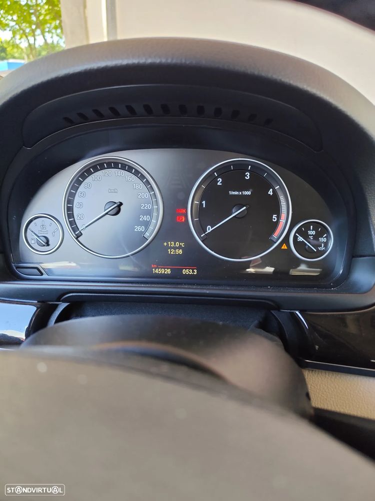 BMW 520 d Auto - 11