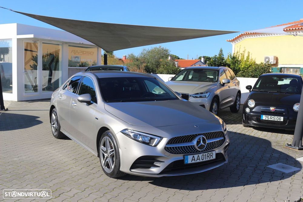 Mercedes-Benz A 250 Limousine e AMG Line - 1