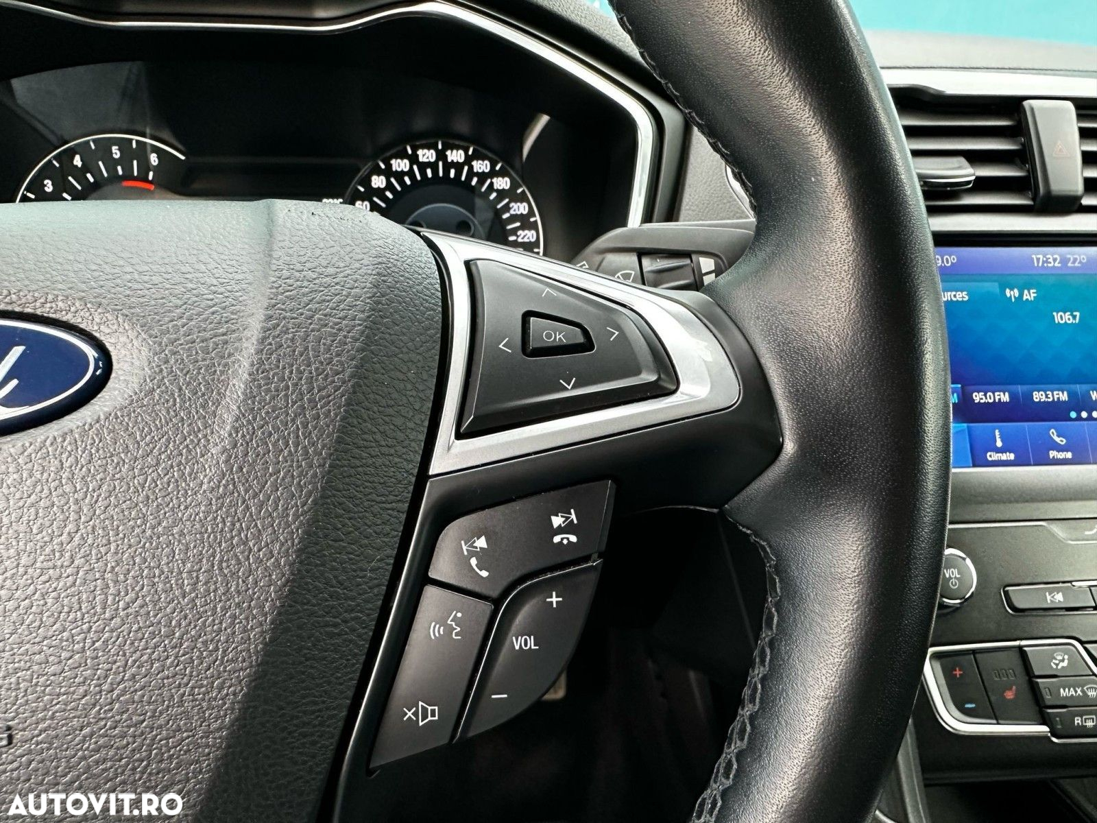 Ford Mondeo - 12