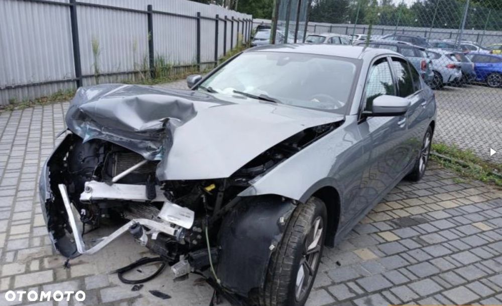 BMW Seria 3 318i Business Edition - 4