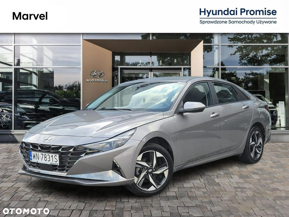 Hyundai Elantra - 1