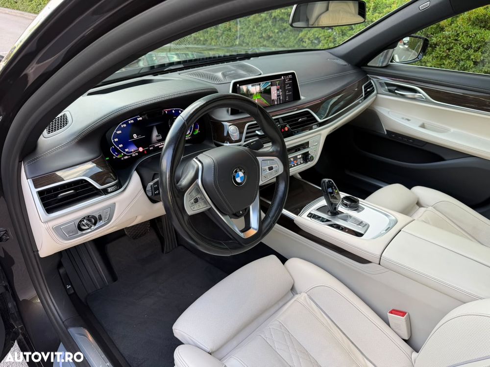 BMW Seria 7 740Li - 12