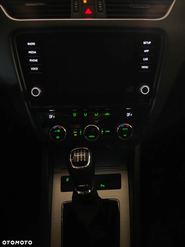 Skoda Octavia 1.4 TSI Ambition - 17