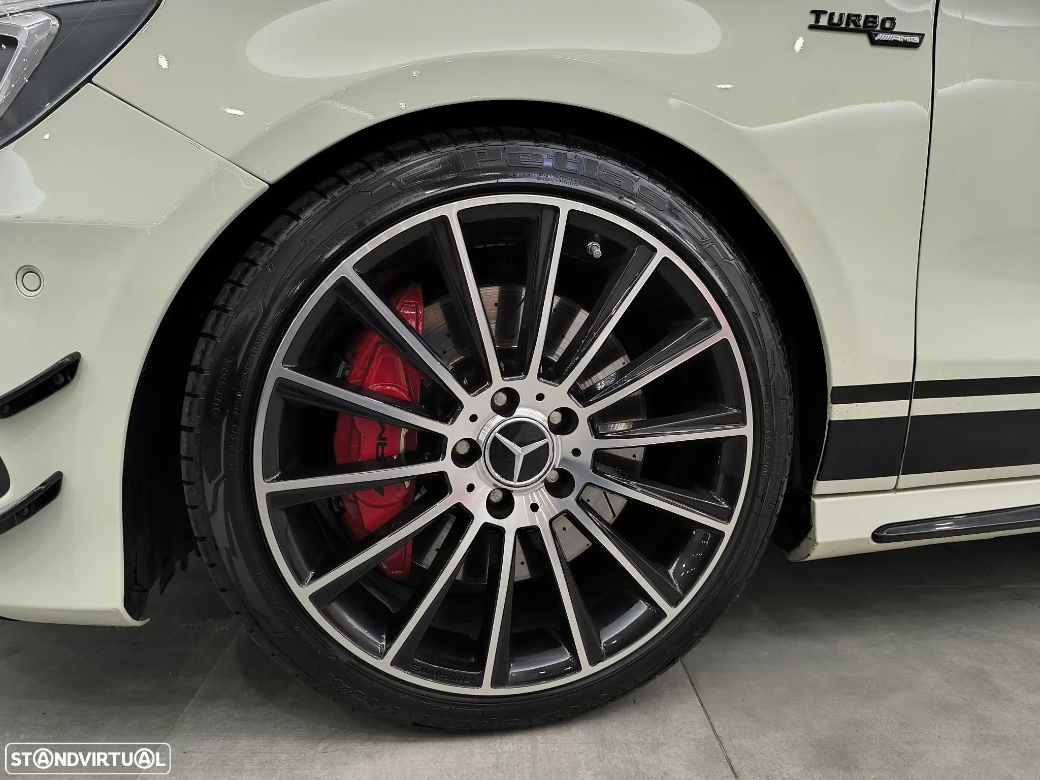 Mercedes-Benz A 45 AMG 4Matic Speedshift 7G-DCT - 18