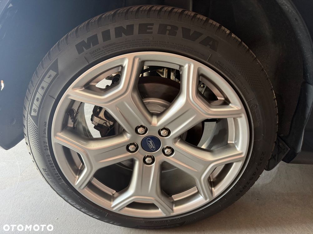 Ford Kuga - 39