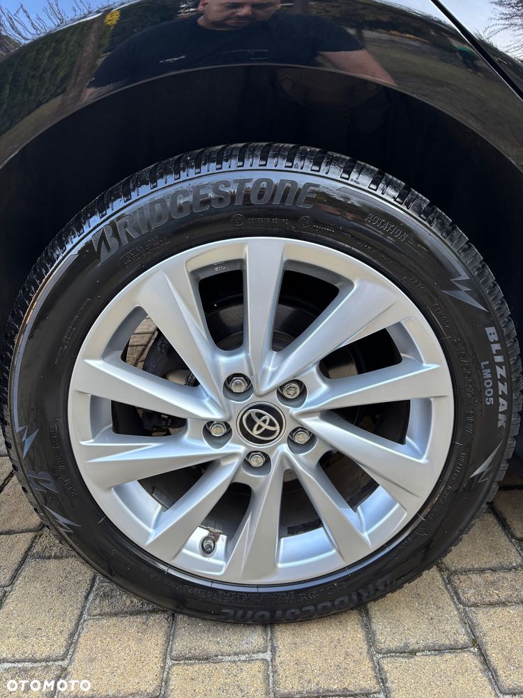 Toyota Camry - 41