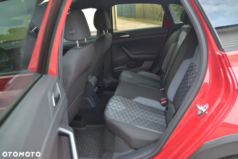 Volkswagen Taigo 1.5 TSI ACT R-Line DSG - 17