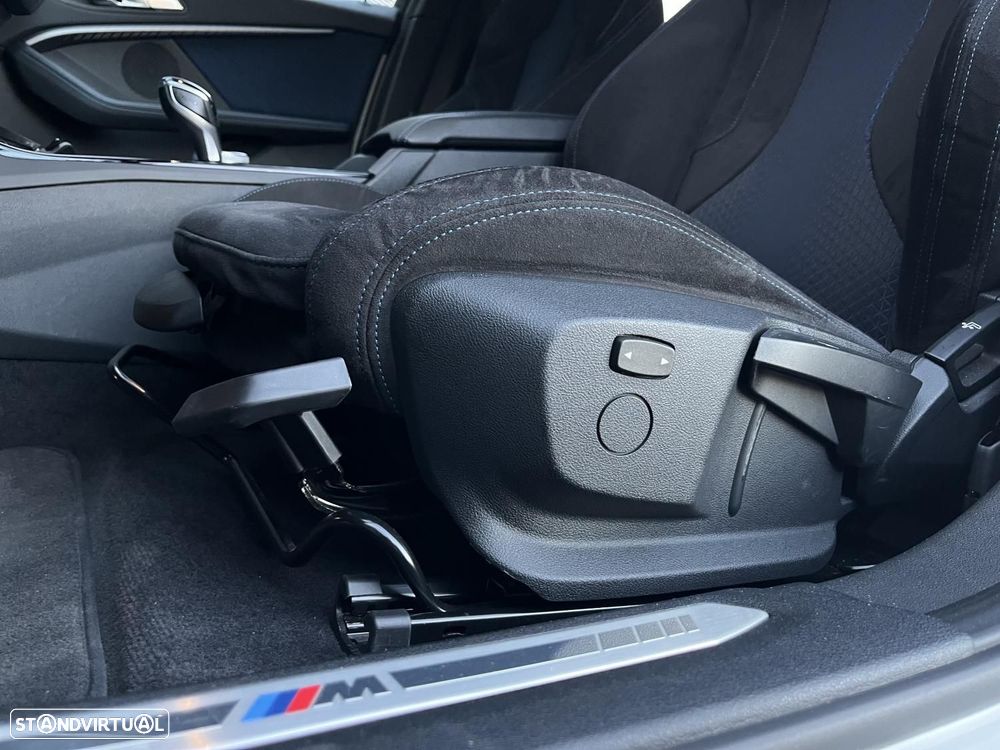 BMW 116 d Pack Desportivo M Auto - 30