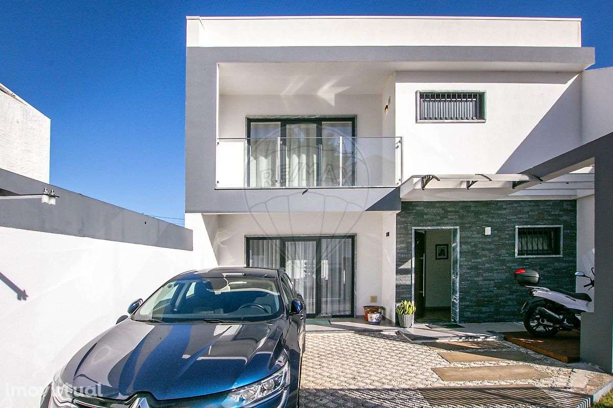 Moradia T2 para venda - Grande imagem: 2/38