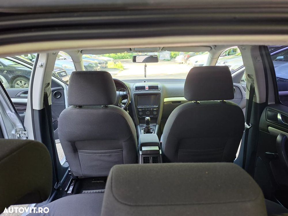 Skoda Octavia 1.6 MPI Classic - 9