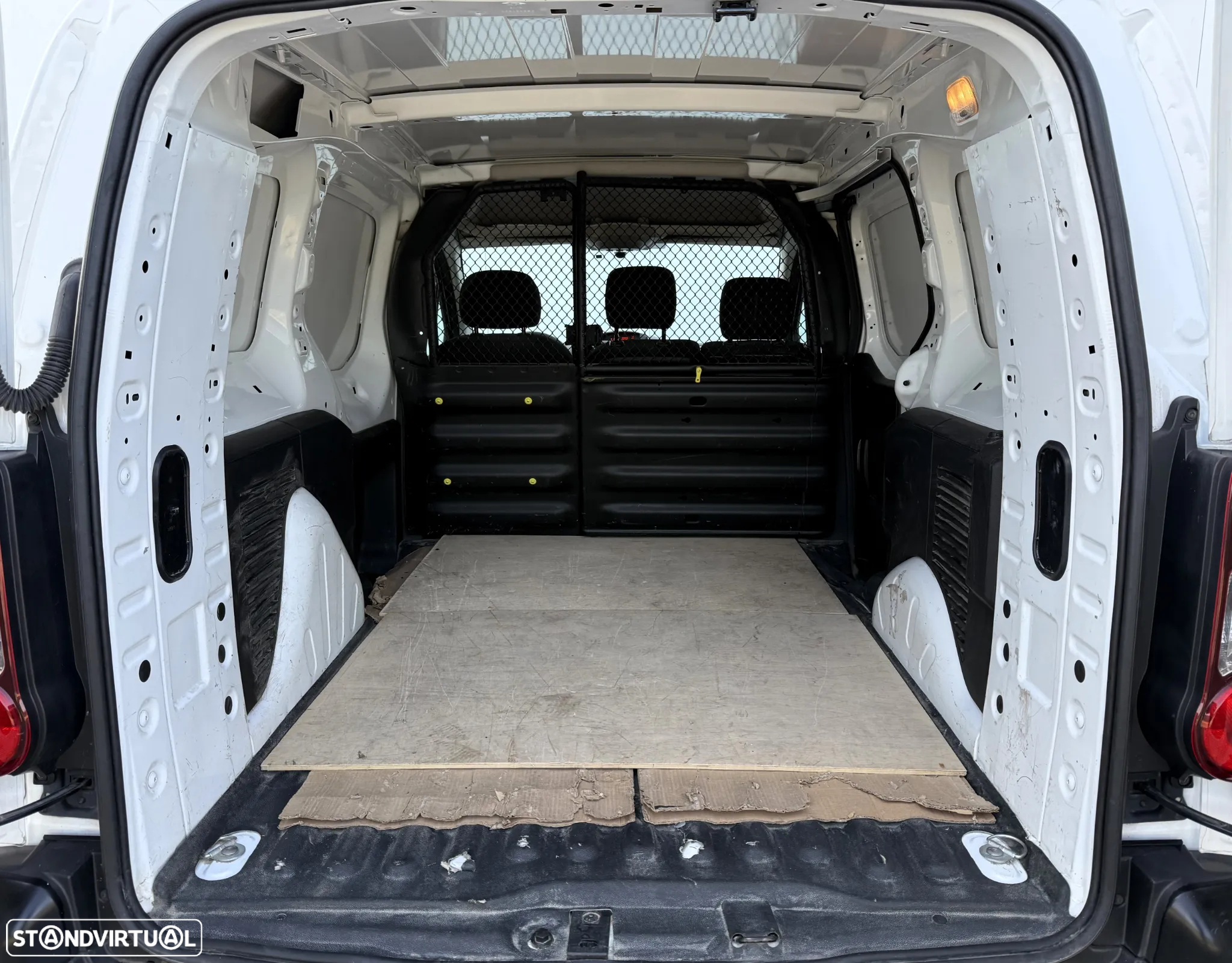 Citroën Berlingo 1.6 BlueHDi 100 Longa - 12