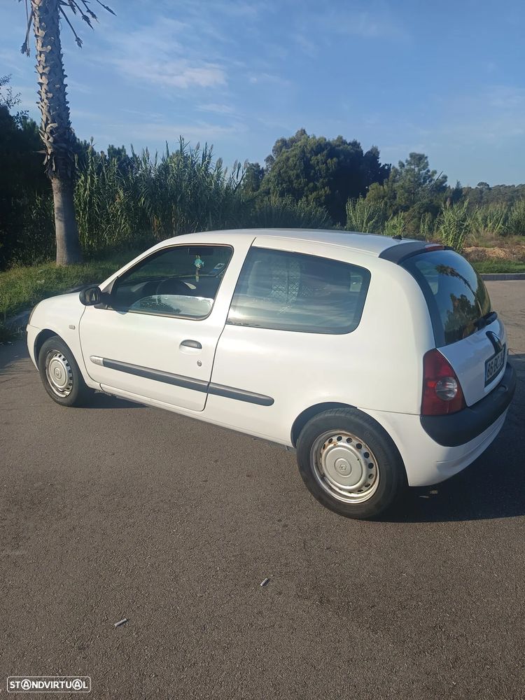 Renault Clio 1.5 dCi Pack Authentique - 4