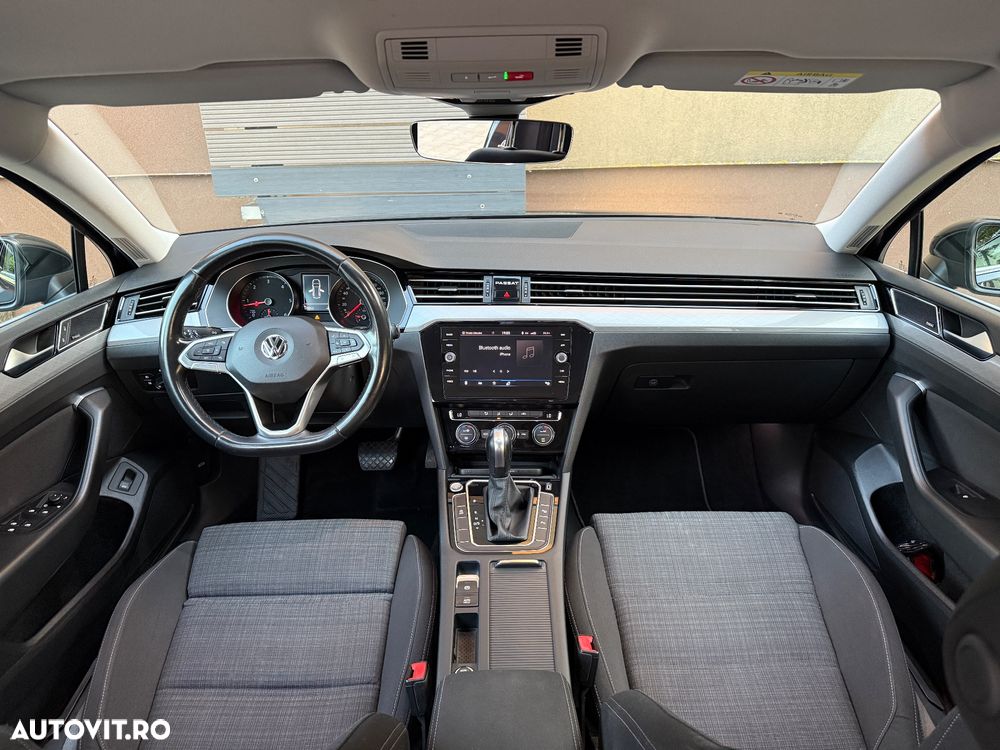 Volkswagen Passat - 8