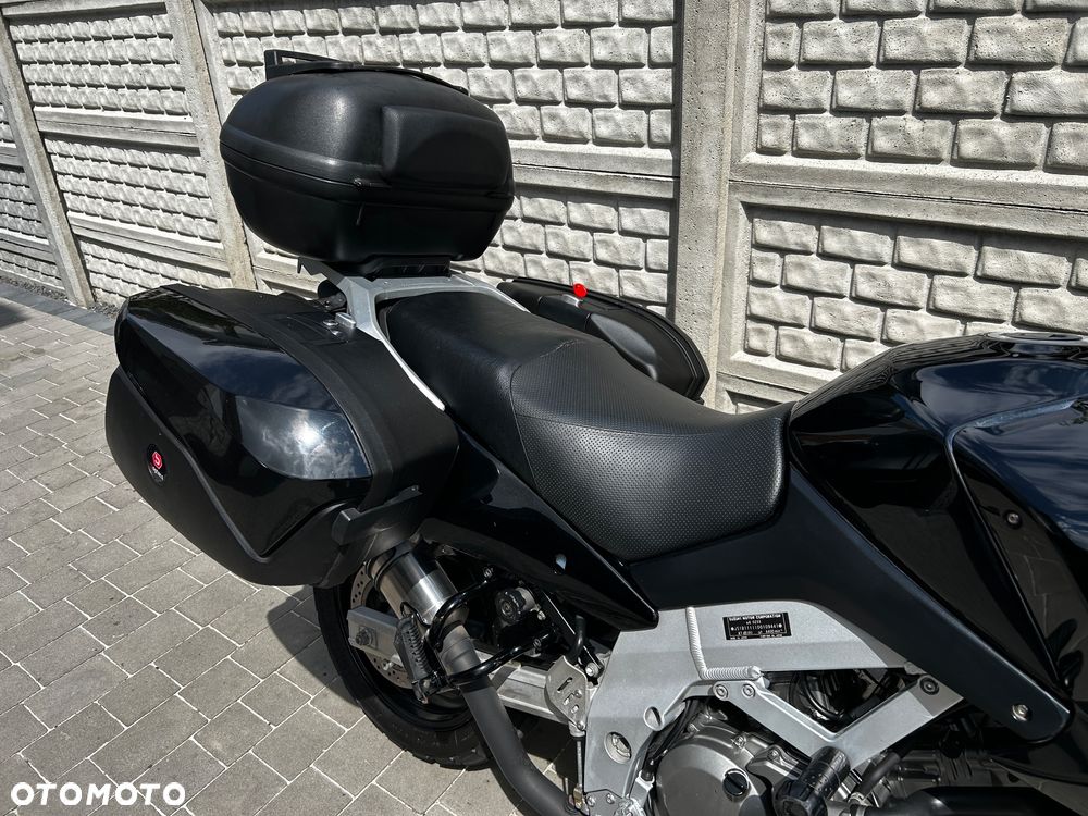 Suzuki V-STROM - 7